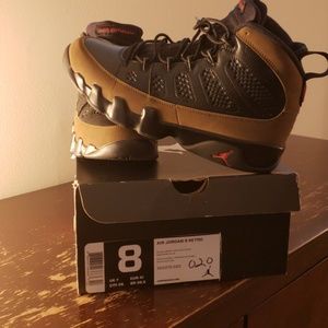 Air Jordan 9 Retro